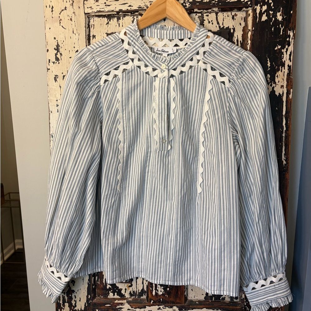 Sam Edelman Blue and White Striped Blouse. NWT. Size L. Dusty Blue Rosswo stripe